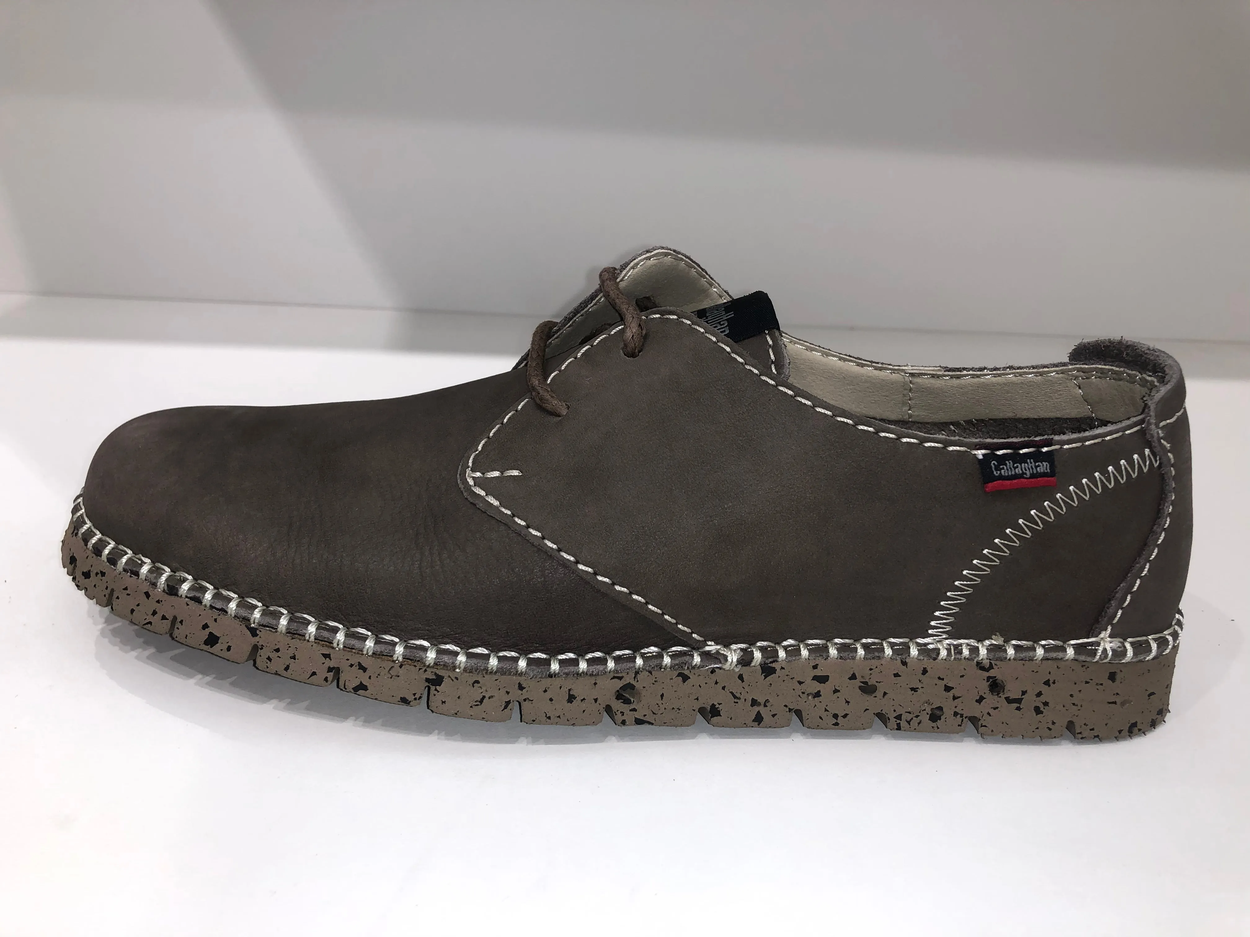 84702 BROWN