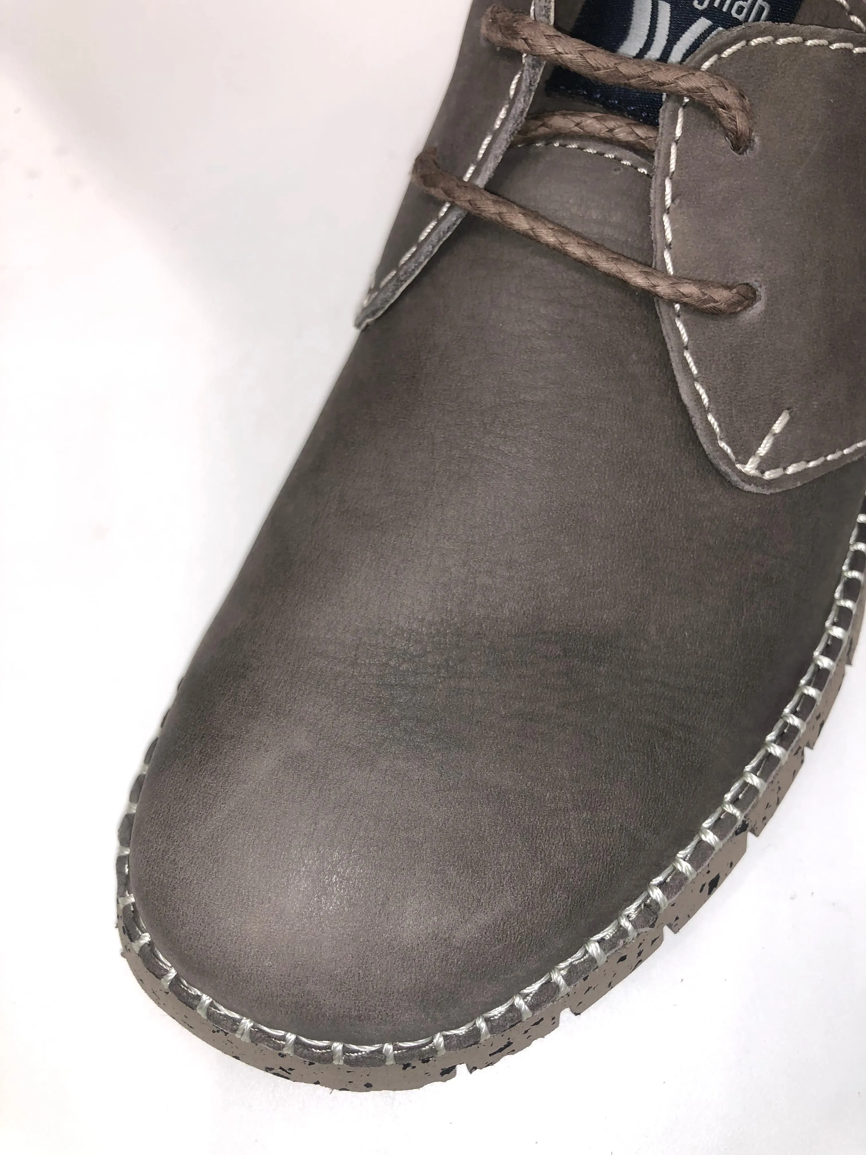 84702 BROWN