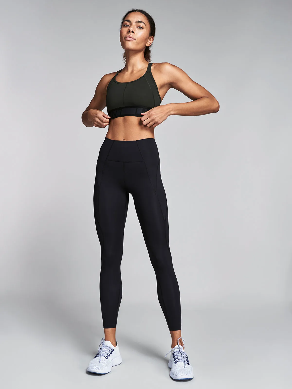 LIMITLESS Sports Bra Olive
