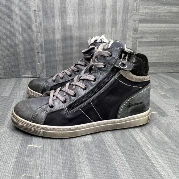 NERO GIARDINI Italy  High Top Leather Sneakers Blue  Boys Size 37 / 5
