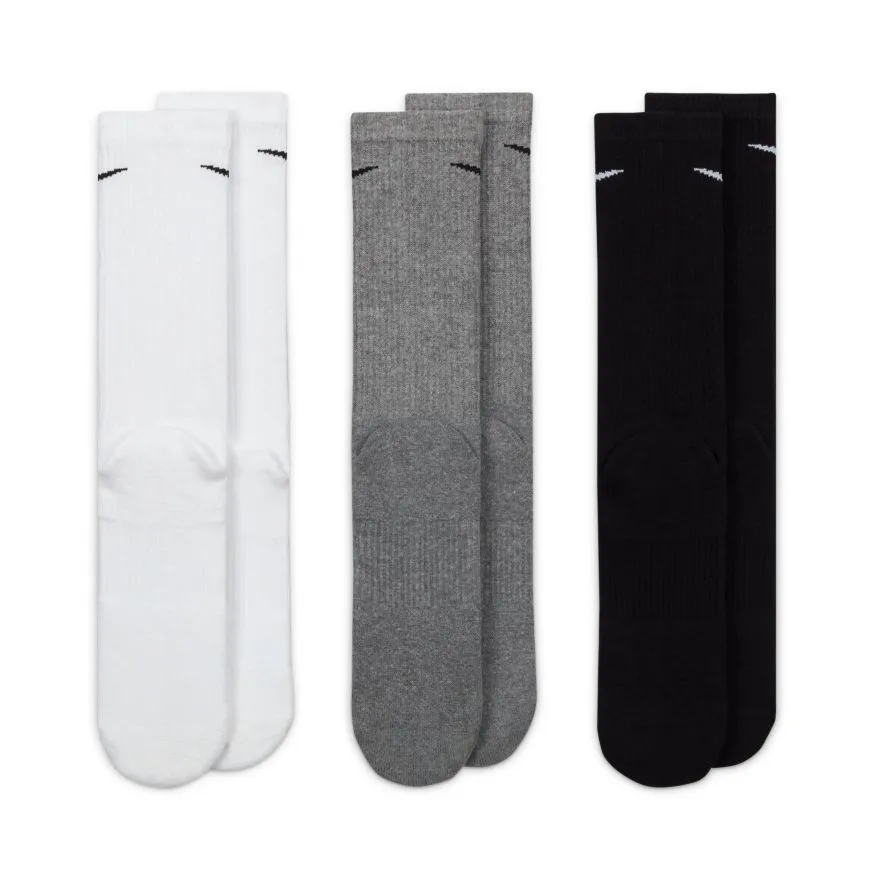 Nike Everyday Plus Cushioned Training Crew Socks (3 Pairs)