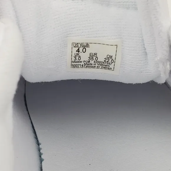 Vans Seldan white Leather lace up youth sneakers