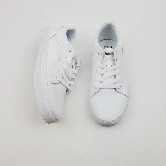 Vans Seldan white Leather lace up youth sneakers