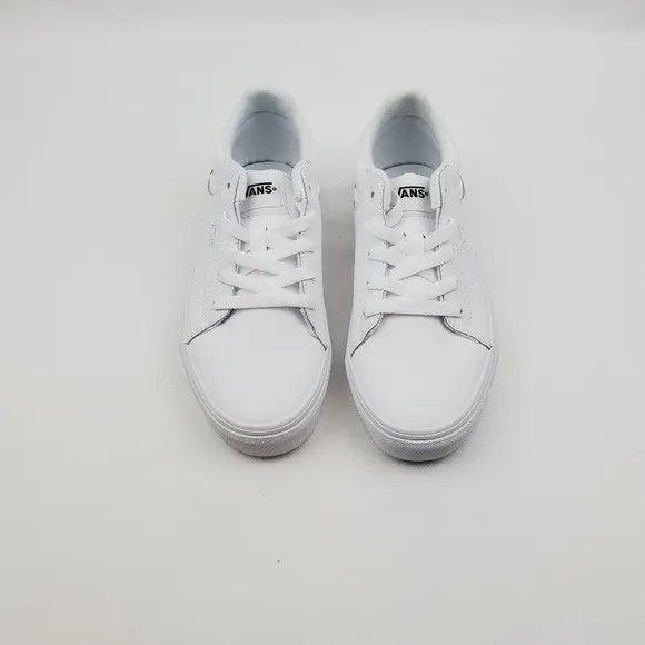 Vans Seldan white Leather lace up youth sneakers