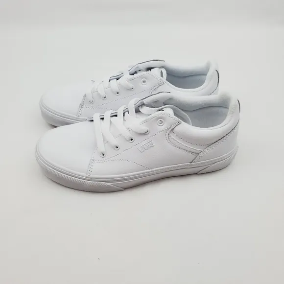 Vans Seldan white Leather lace up youth sneakers